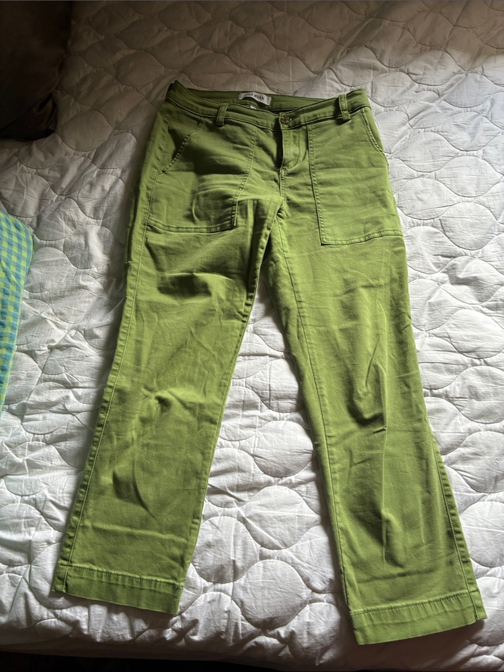 LILA RYAN Lime Green Capris